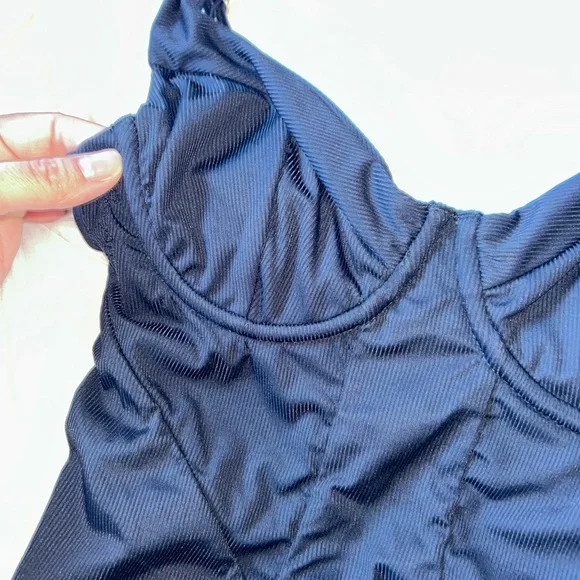 Black Shapewear Bodysuit - Picture 4 of 7